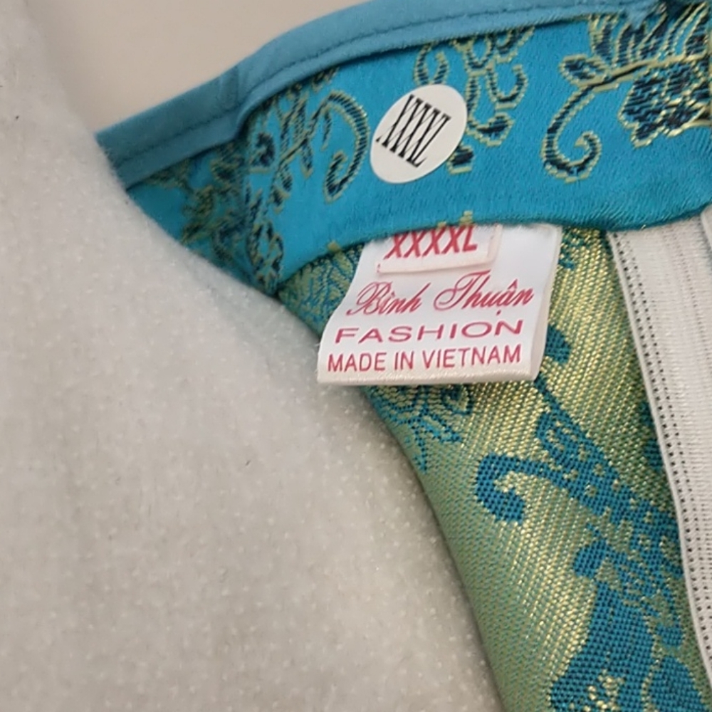 Beautiful Cheongsam Maxi Style Dress - Picture 9 of 16